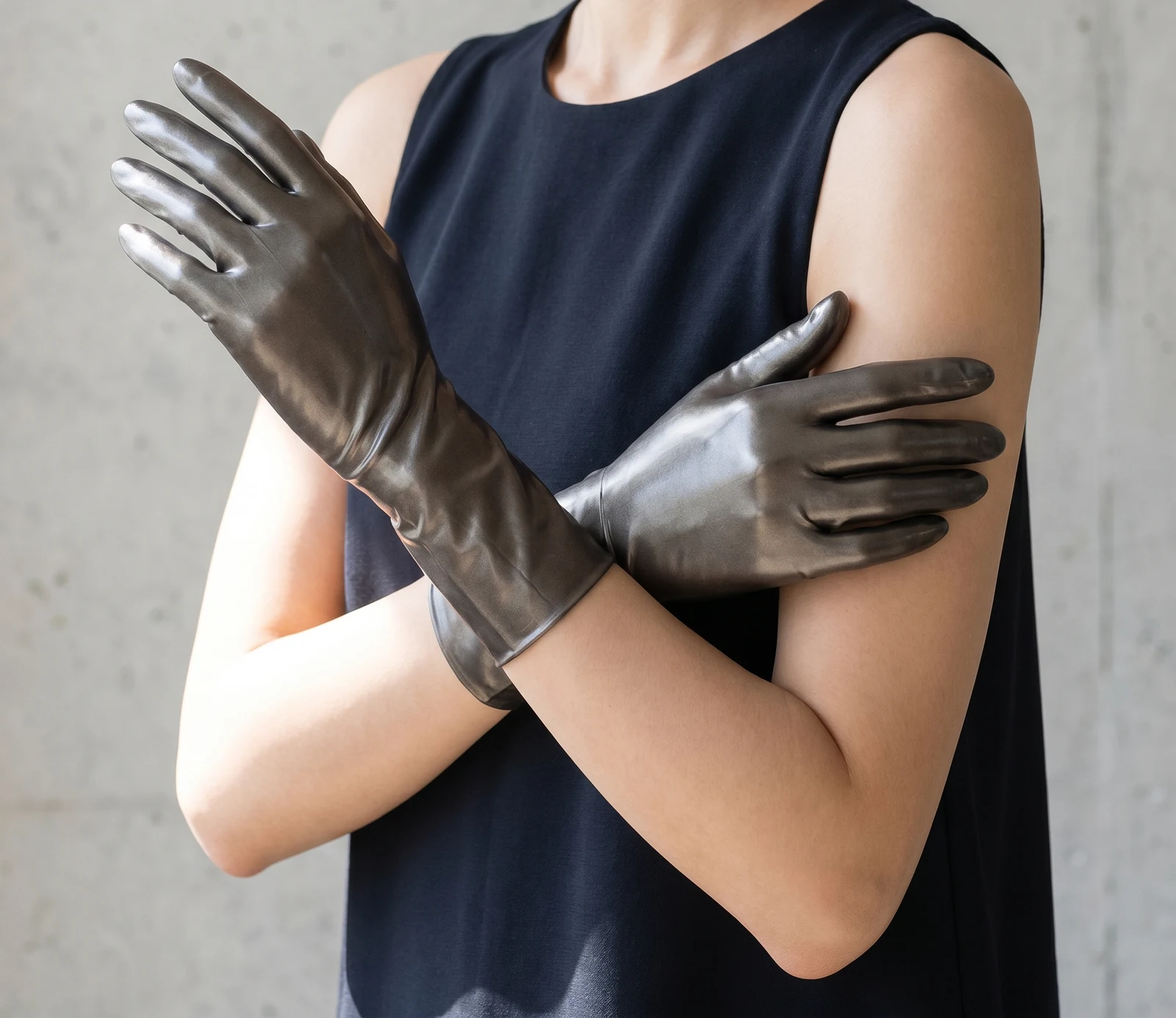 Metallic Atelier Gloves, adaptable latex product base